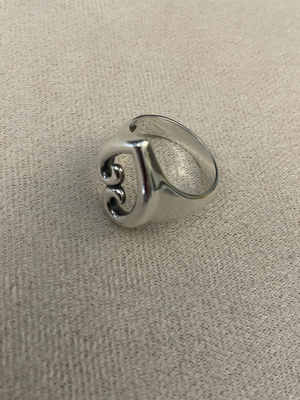 James Avery "Mother's Love" Sterling Silver Open Heart Ring. Size 8 - Picture 12 of 17